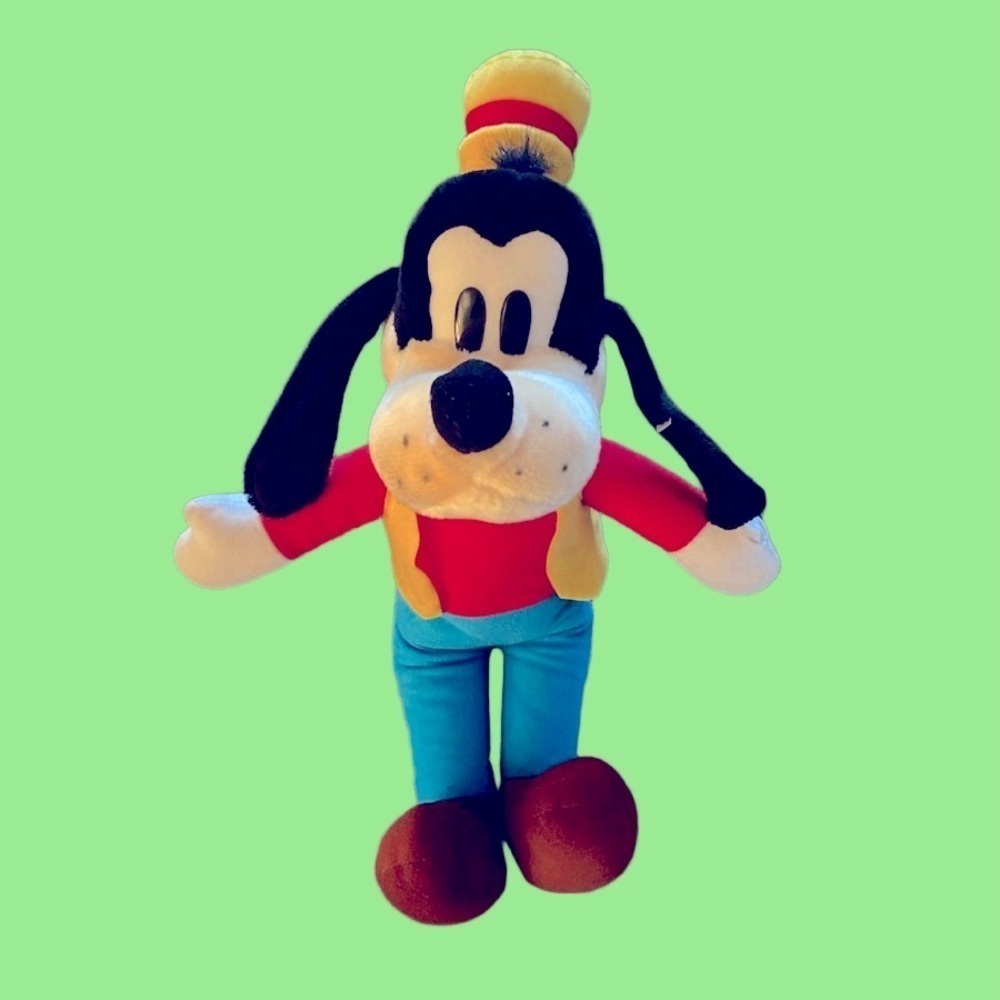 Disney Mickey Mouse Club 20” GOOFY Plush Toy-Never Used. Goofy was purchased
